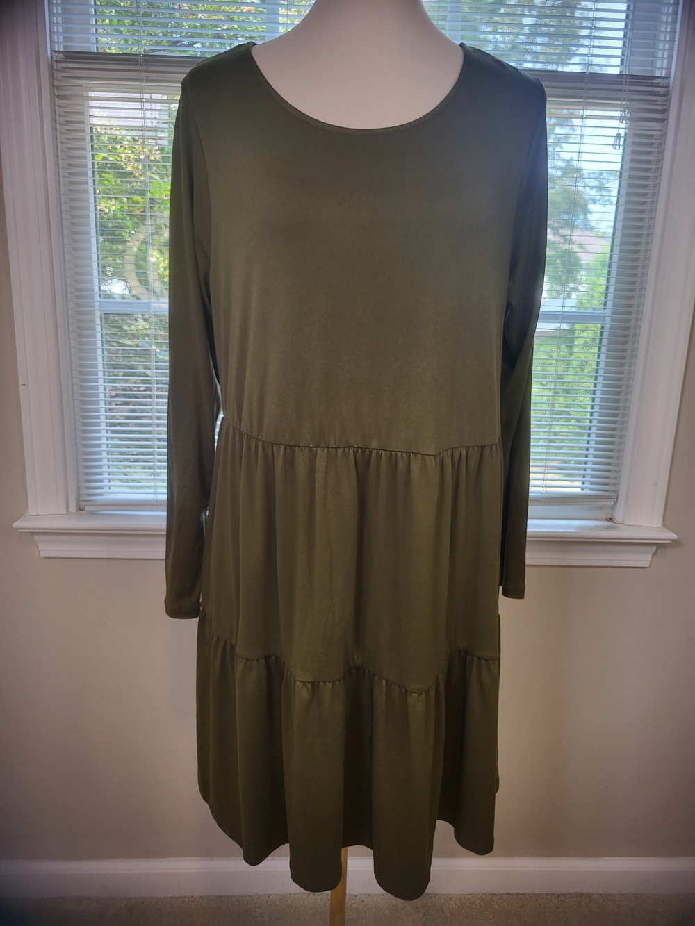 love, Fire Olive Green Long-Sleeve Tiered Dress